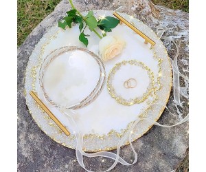 Στρόγγυλος δίσκος γάμου με χρυσές λεπτομέρειες από ξύλο & υγρό γυαλί